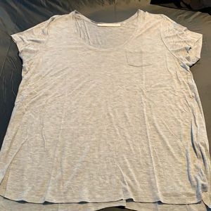 Max Studio short sleeve Gray top. Size XL.